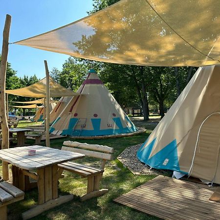 Tipi Illinois Appartement Falkenburg Buitenkant foto